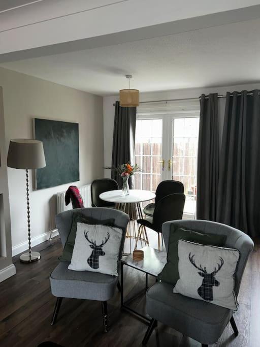 15 Min Drive To Airport 20 Min To Loch Lomond And City Center Old Kilpatrick Екстериор снимка