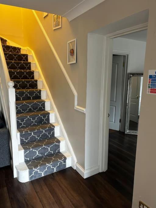15 Min Drive To Airport 20 Min To Loch Lomond And City Center Old Kilpatrick Екстериор снимка