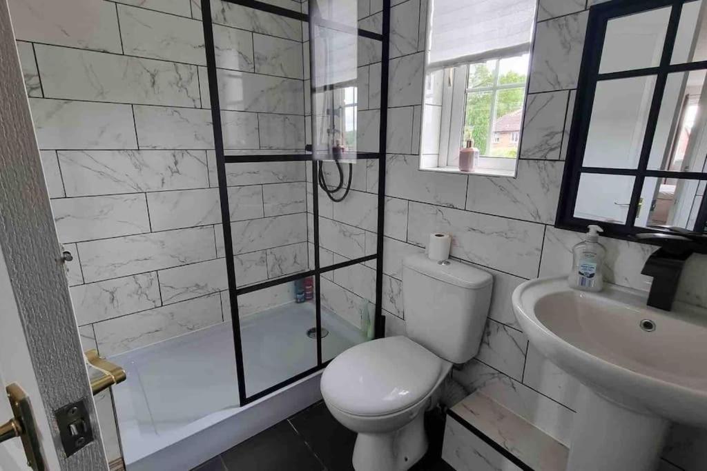 15 Min Drive To Airport 20 Min To Loch Lomond And City Center Old Kilpatrick Екстериор снимка